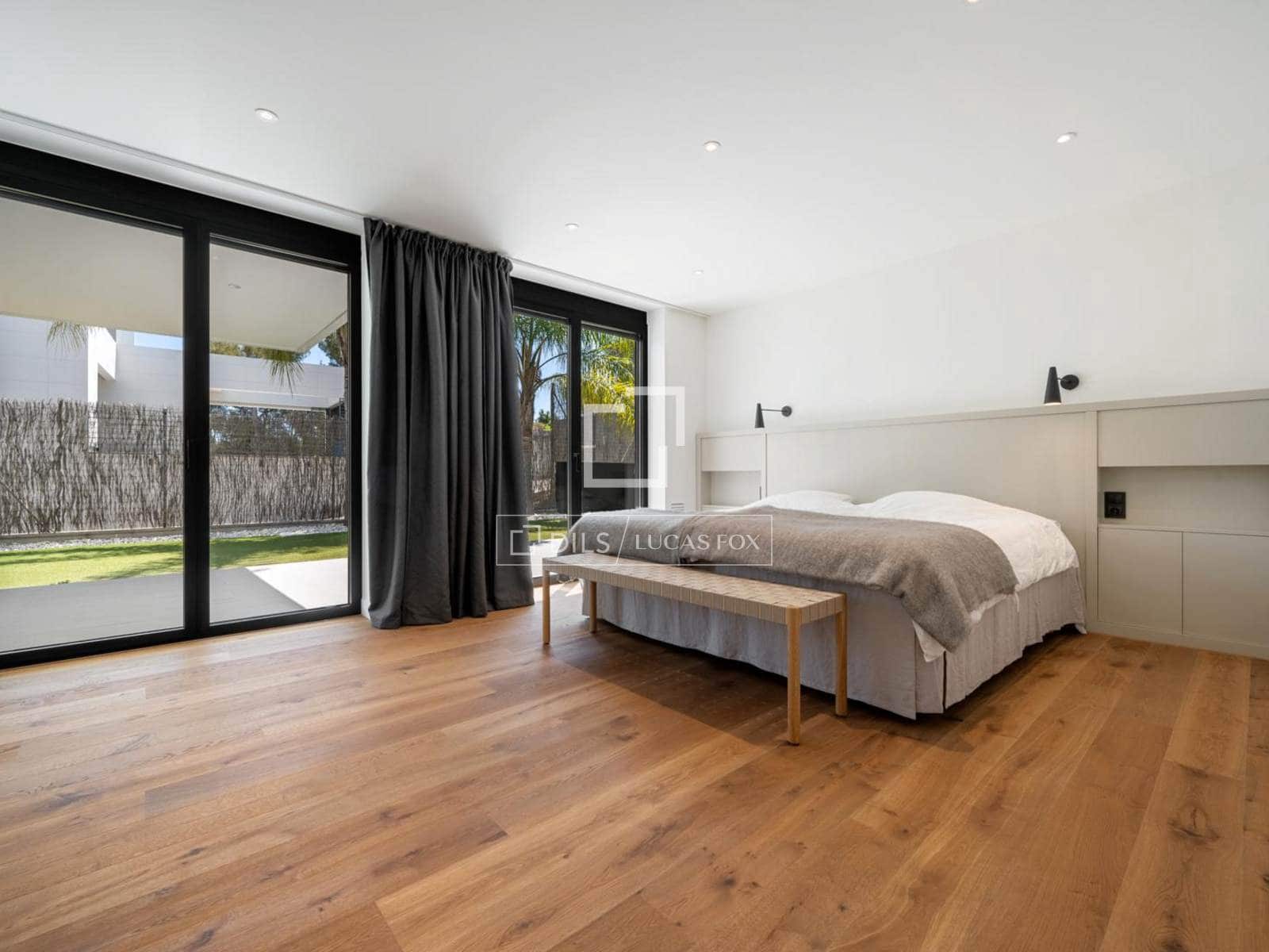 4 slaapkamer Villa te koop in Tarragona stad met zwembad garage - € 1.285.000 (Ref: 8396889)