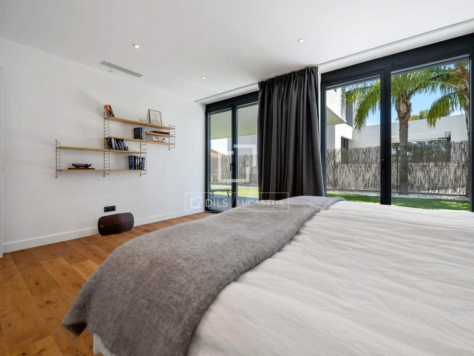 4 slaapkamer Villa te koop in Tarragona stad met zwembad garage - € 1.285.000 (Ref: 8396889)