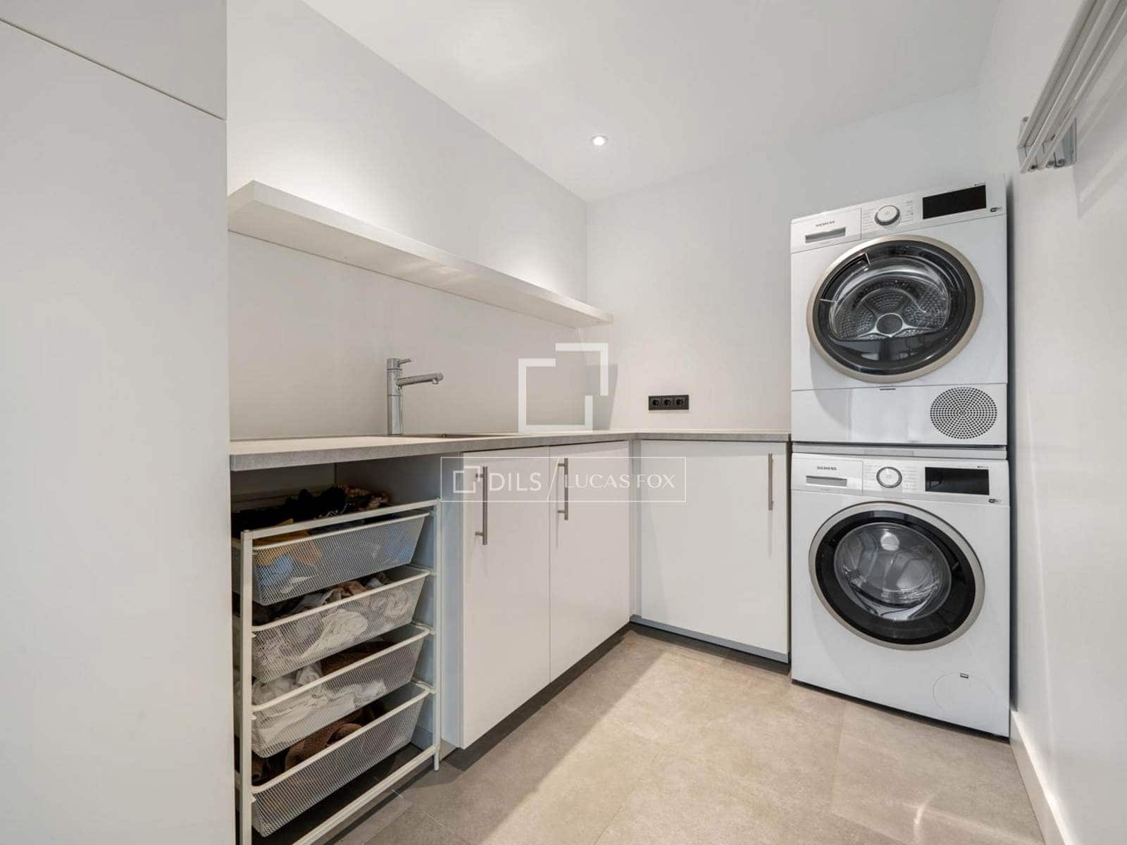 4 slaapkamer Villa te koop in Tarragona stad met zwembad garage - € 1.285.000 (Ref: 8396889)