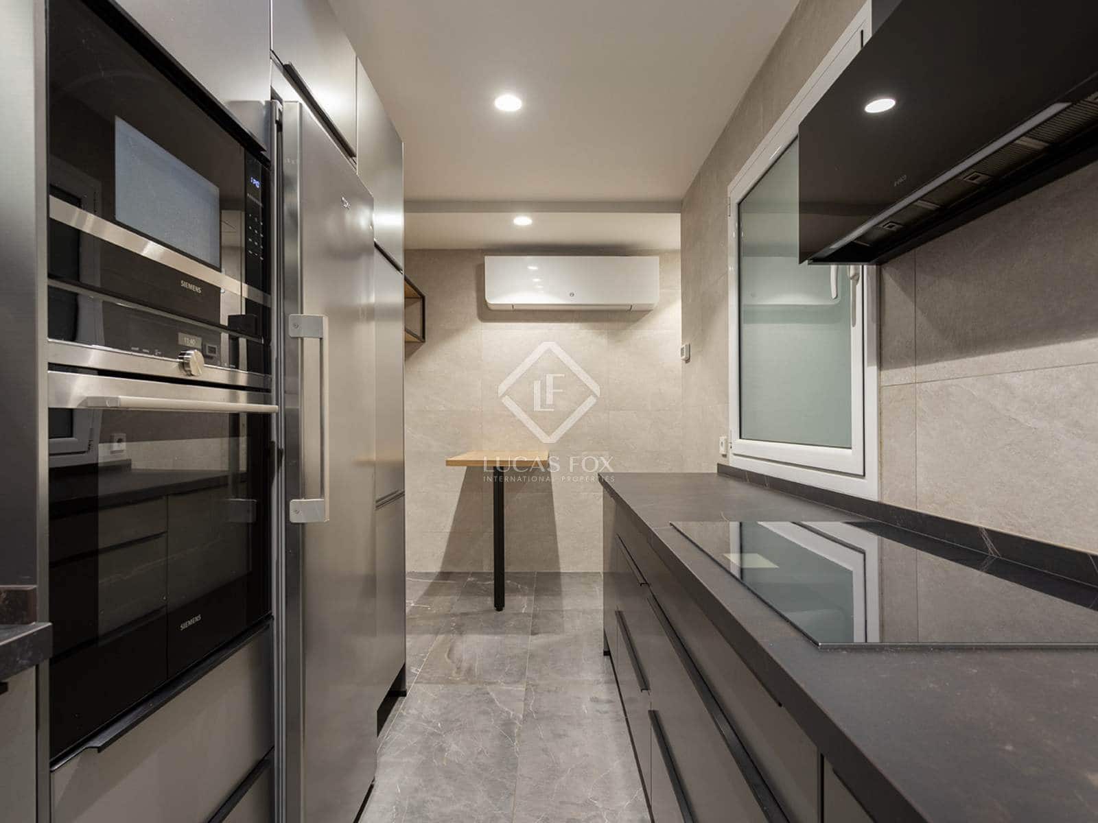 Appartement de 4 chambres à louer à Barcelone ville avec garage - 4 700 € (Ref: 8401888)