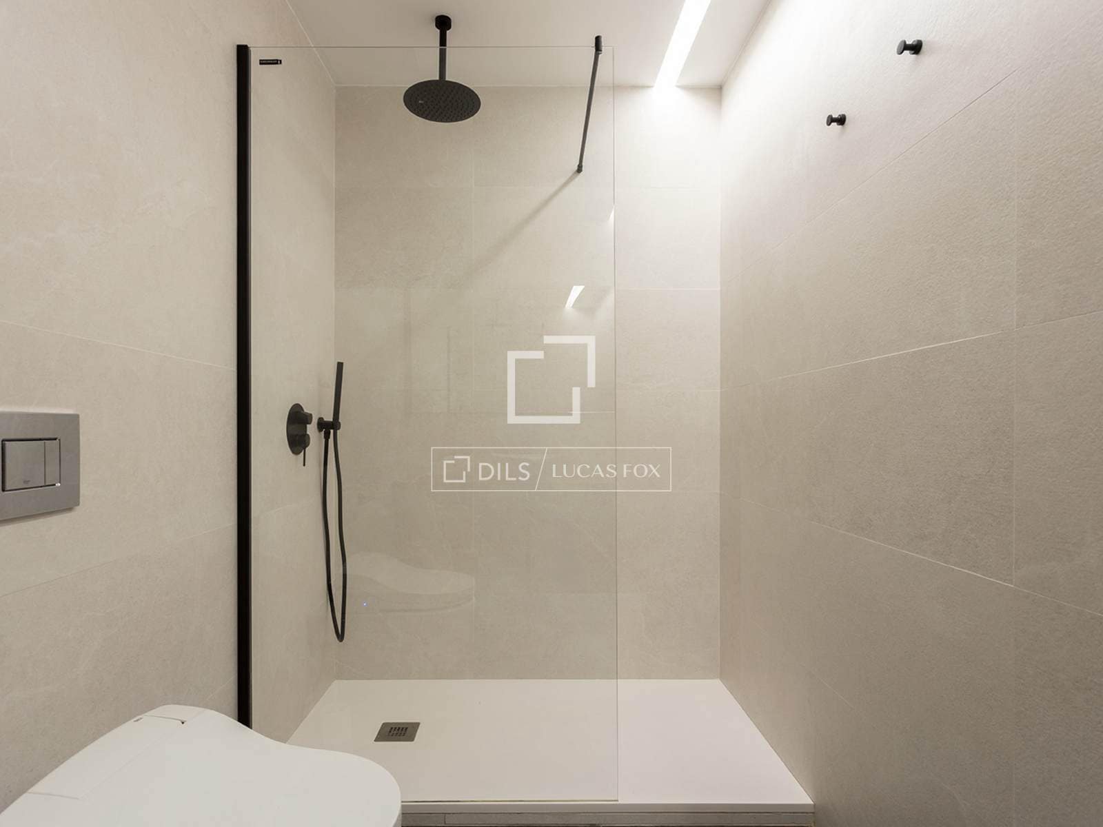 Appartement de 4 chambres à louer à Barcelone ville avec garage - 4 700 € (Ref: 8401888)