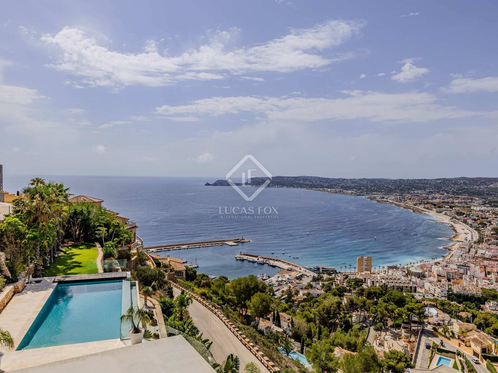 4 chambre Villa/Maison à vendre à Javea / Xabia avec piscine garage - 3 995 000 € (Ref: 8402491)