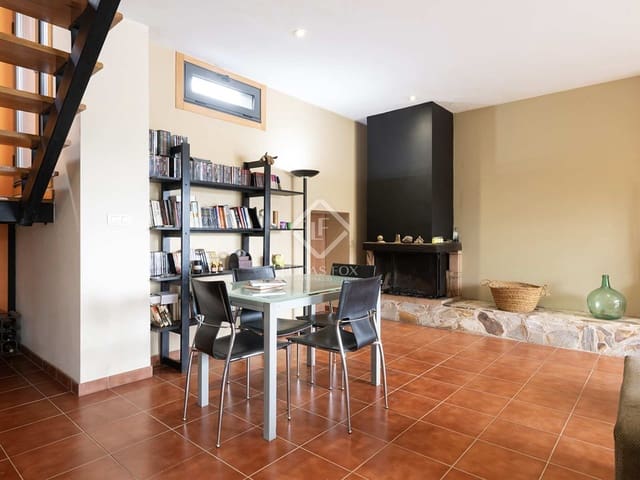 5 bedroom Villa for sale in Tomiño with pool garage - € 395,000 (Ref: 8402720)