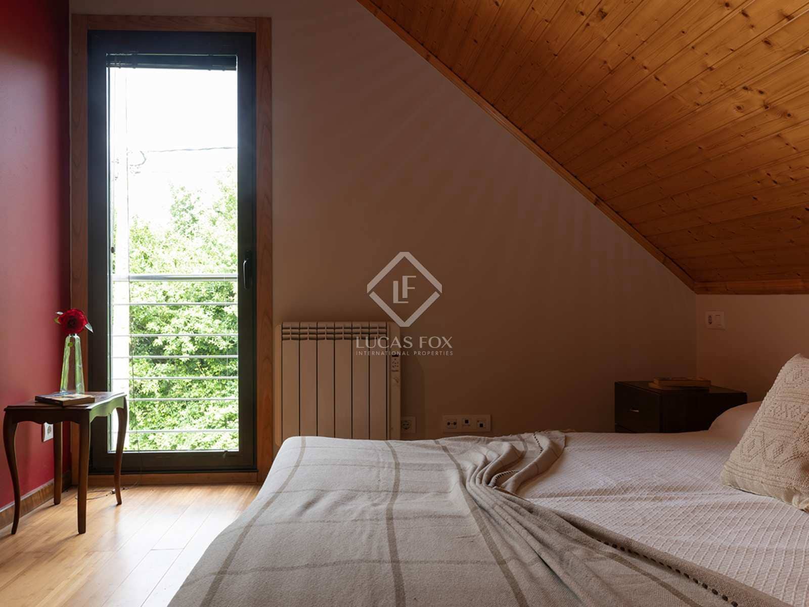 5 soveværelse Villa til salg i Tomino med swimmingpool garage - € 395.000 (Ref: 8402720)