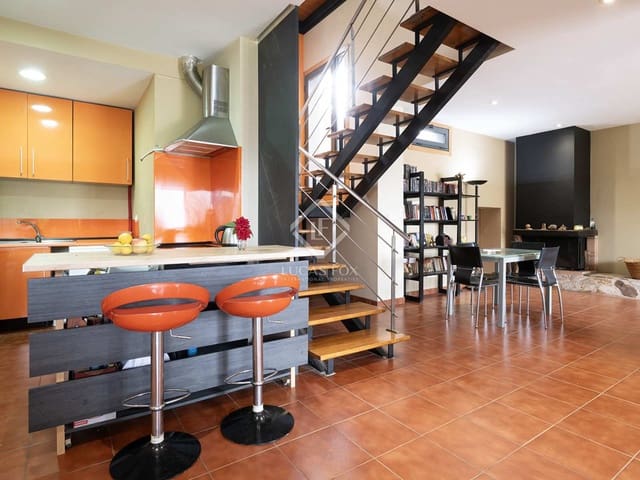 5 bedroom Villa for sale in Tomiño with pool garage - € 395,000 (Ref: 8402720)