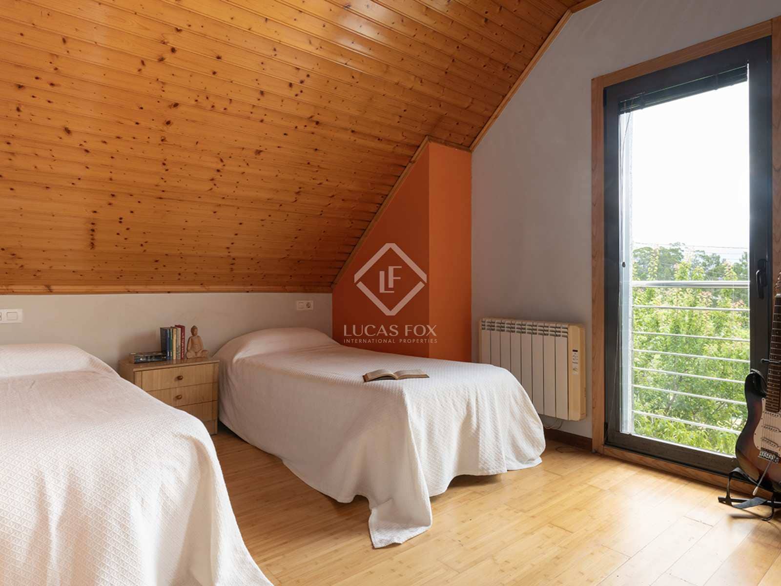 5 soveværelse Villa til salg i Tomino med swimmingpool garage - € 395.000 (Ref: 8402720)