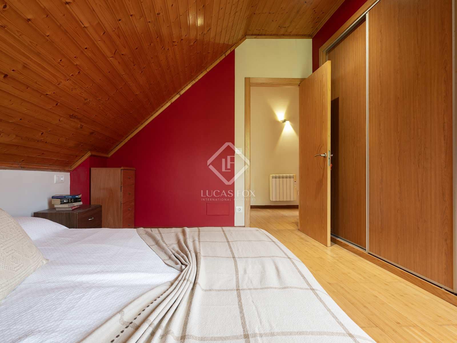 5 soveværelse Villa til salg i Tomino med swimmingpool garage - € 395.000 (Ref: 8402720)