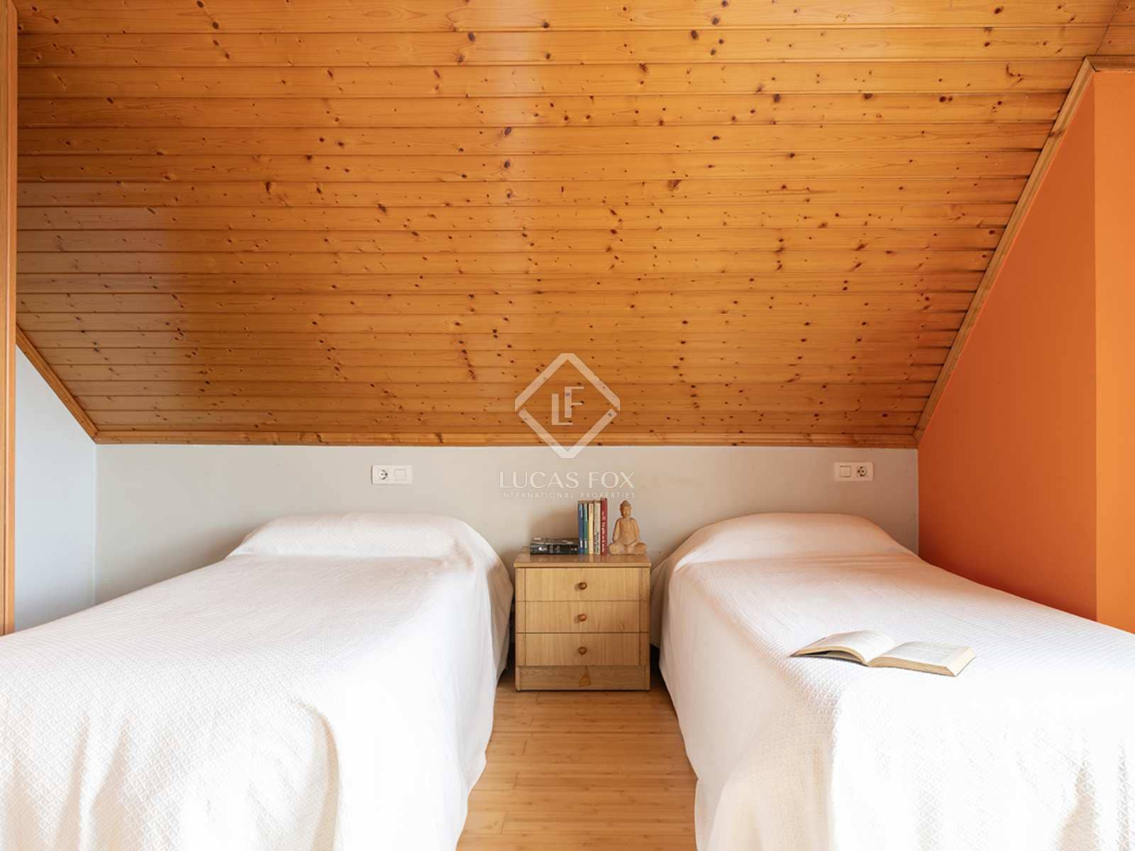 5 soveværelse Villa til salg i Tomino med swimmingpool garage - € 395.000 (Ref: 8402720)