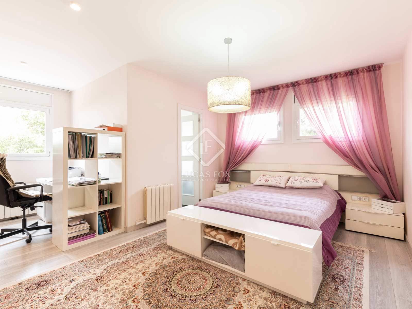 7 sypialnia Willa do wynajęcia w Castelldefels z basenem garażem - 7 000 € (Ref: 8403900)