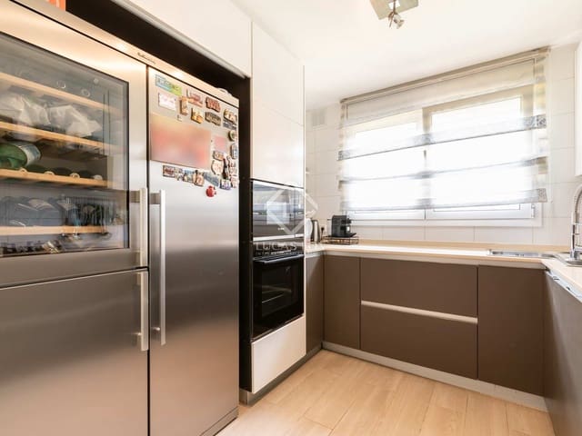 7 bedroom Villa for rent in Castelldefels with pool garage - € 7,000 (Ref: 8403900)