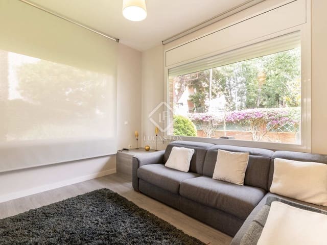 7 bedroom Villa for rent in Castelldefels with pool garage - € 7,000 (Ref: 8403900)