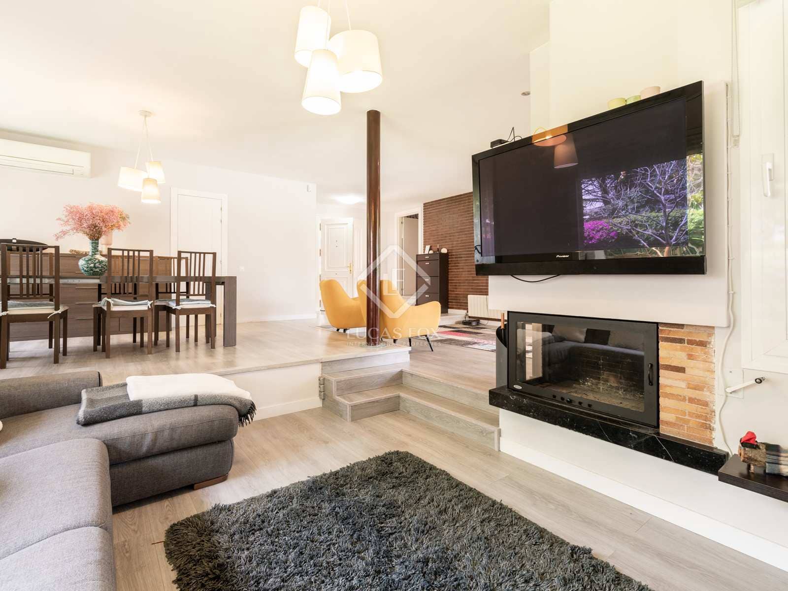 7 sypialnia Willa do wynajęcia w Castelldefels z basenem garażem - 7 000 € (Ref: 8403900)