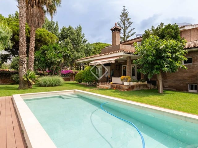 7 bedroom Villa for rent in Castelldefels with pool garage - € 7,000 (Ref: 8403900)