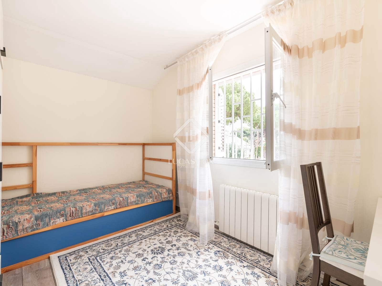 7 sypialnia Willa do wynajęcia w Castelldefels z basenem garażem - 7 000 € (Ref: 8403900)