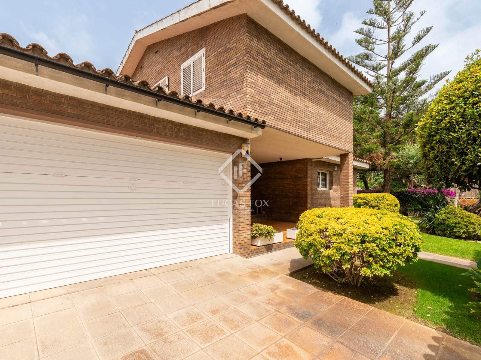 7 sypialnia Willa do wynajęcia w Castelldefels z basenem garażem - 7 000 € (Ref: 8403900)