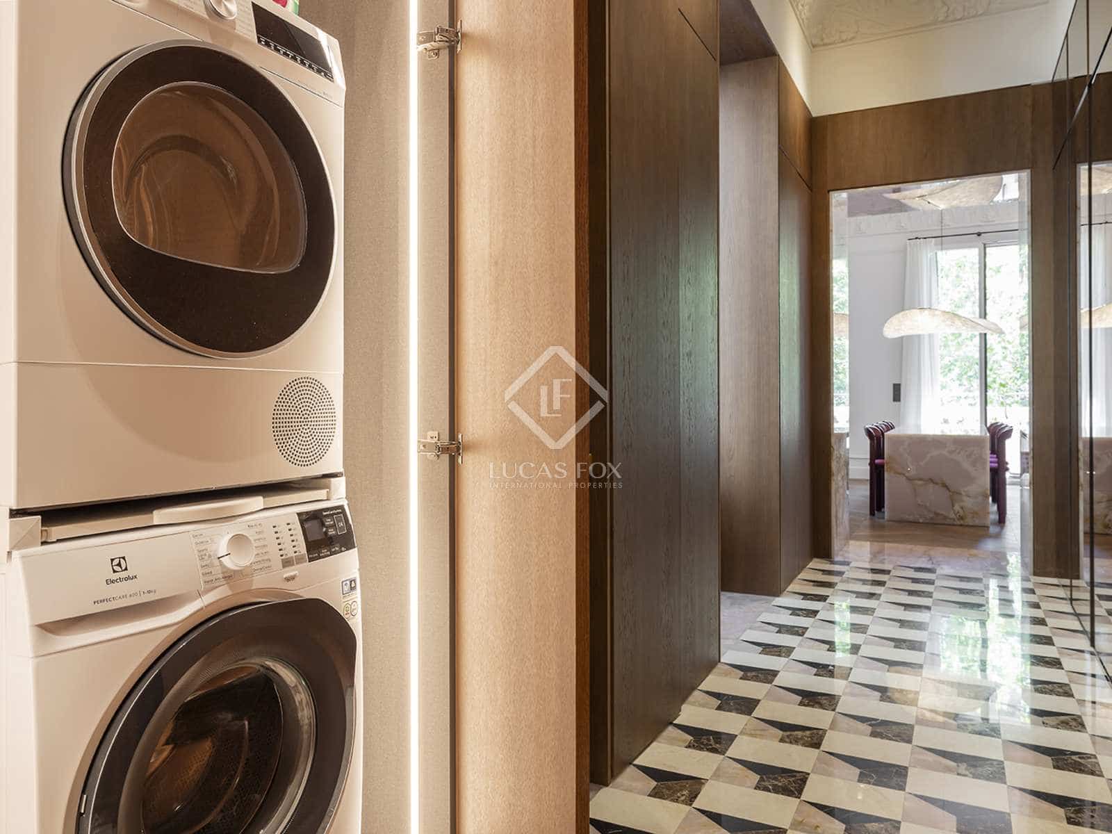 2 bedroom Apartment for rent in Barcelona city - € 6,000 (Ref: 8403965)