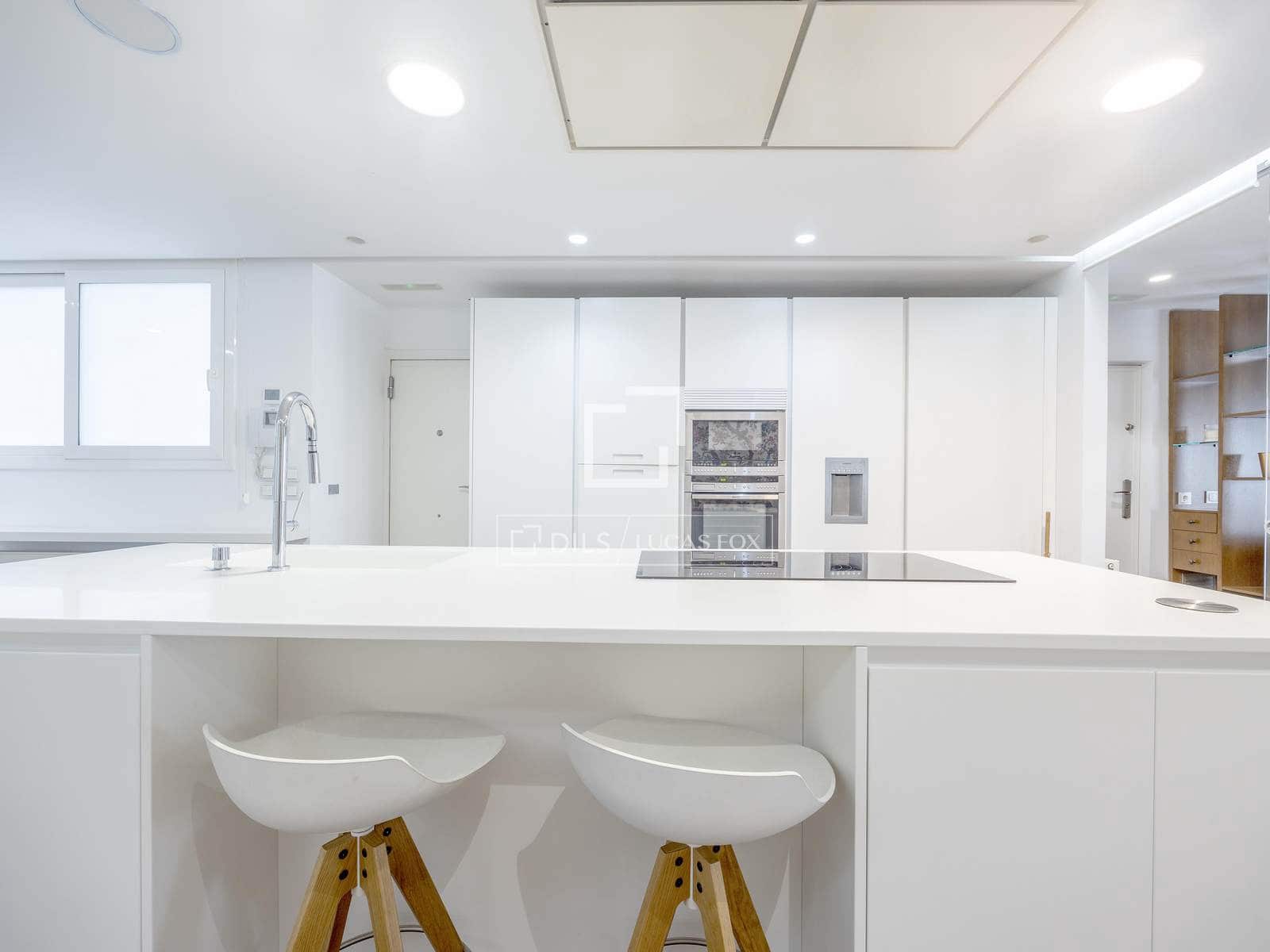 5 camera da letto Appartamento da affittare in Valencia citta - 5.000 € (Rif: 8406654)