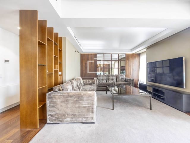 5 slaapkamer Appartement te huur in Valencia stad - € 5.000 (Ref: 8406654)