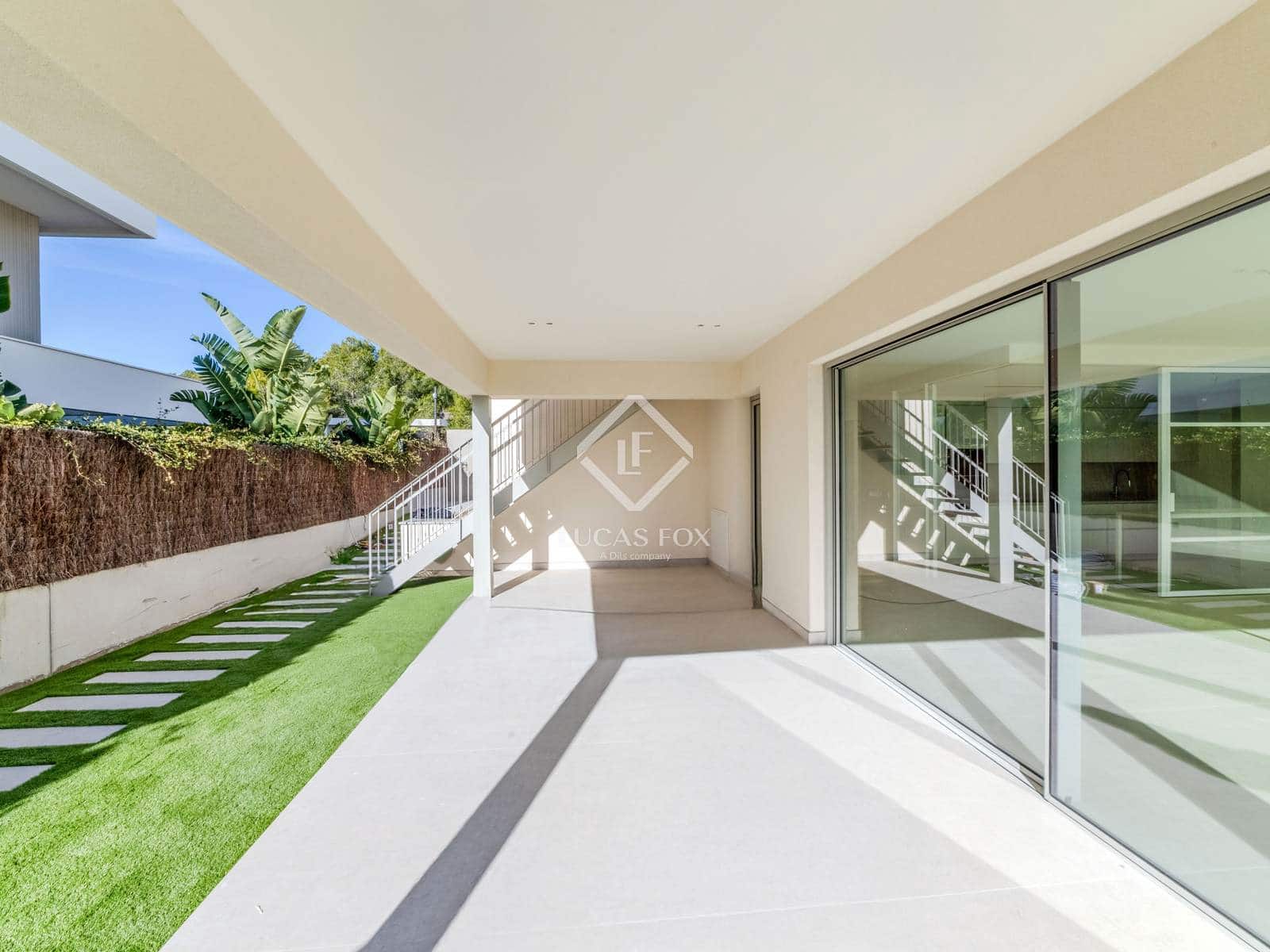 4 soveværelse Villa til salg i Sitges med swimmingpool garage - € 2.840.000 (Ref: 8406656)