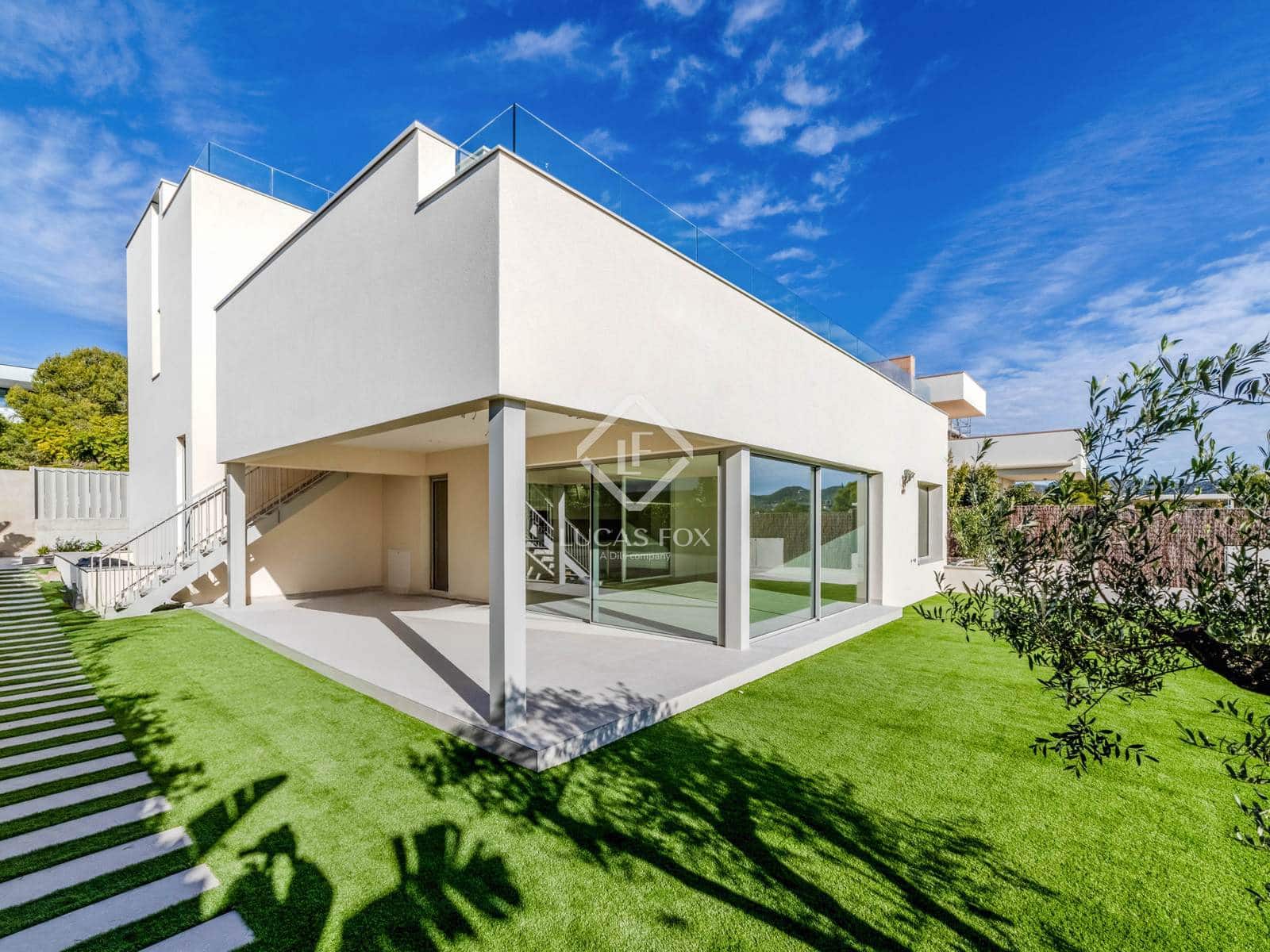4 soveværelse Villa til salg i Sitges med swimmingpool garage - € 2.840.000 (Ref: 8406656)