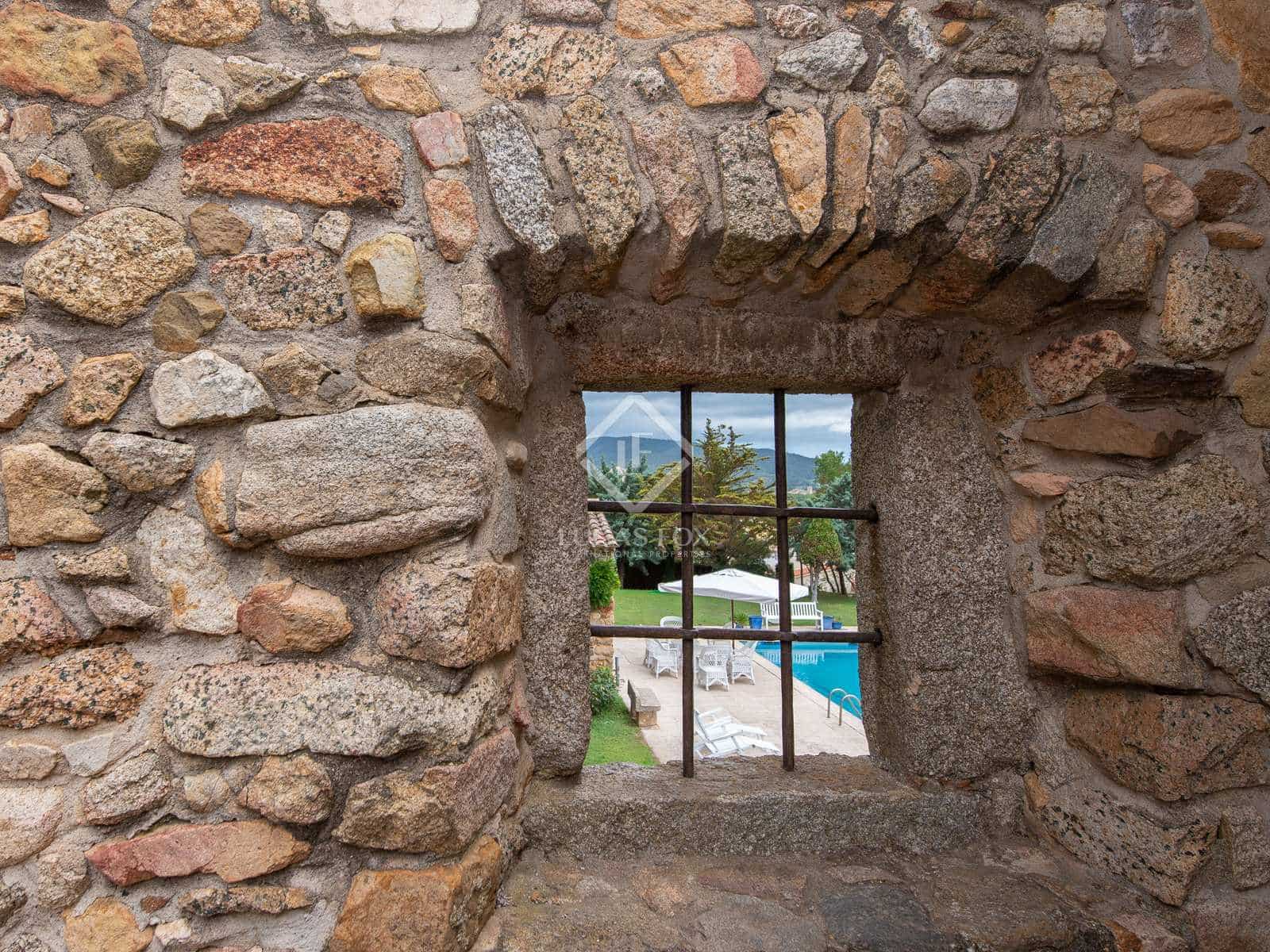 4 slaapkamer Villa te koop in Calonge i Sant Antoni met zwembad - € 1.400.000 (Ref: 8408852)