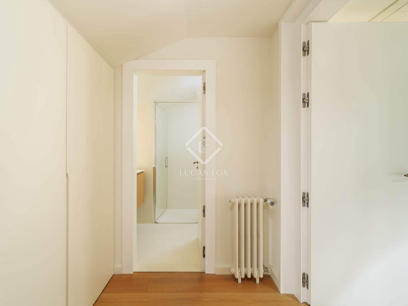 2 soveværelse Penthouse til salg i Barcelona by med swimmingpool - € 2.690.000 (Ref: 8410758)