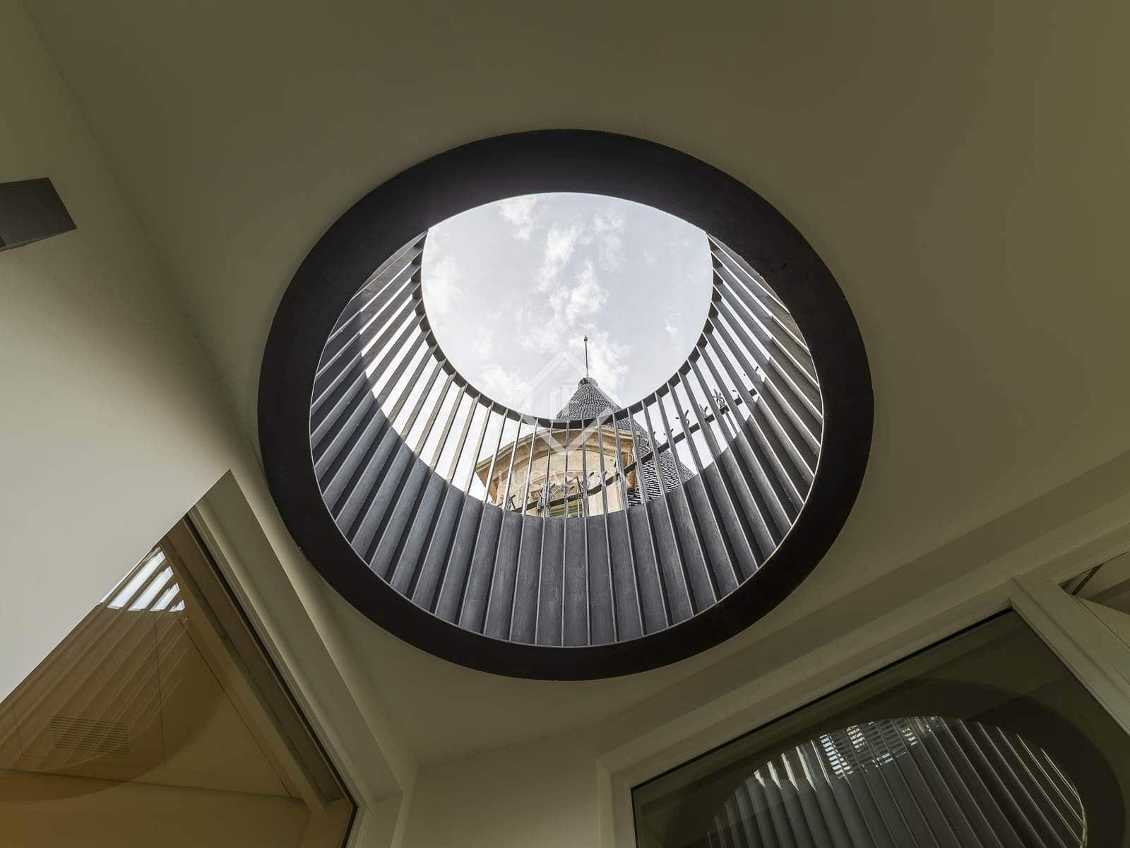 2 soveværelse Penthouse til salg i Barcelona by med swimmingpool - € 2.690.000 (Ref: 8410758)