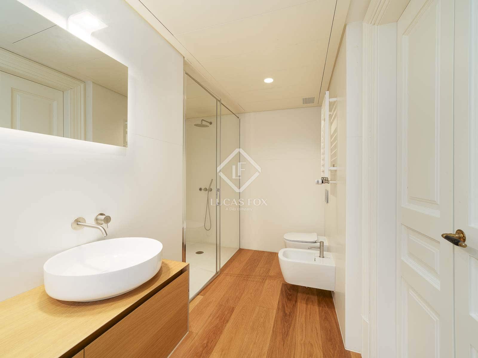 2 soveværelse Penthouse til salg i Barcelona by med swimmingpool - € 2.690.000 (Ref: 8410758)