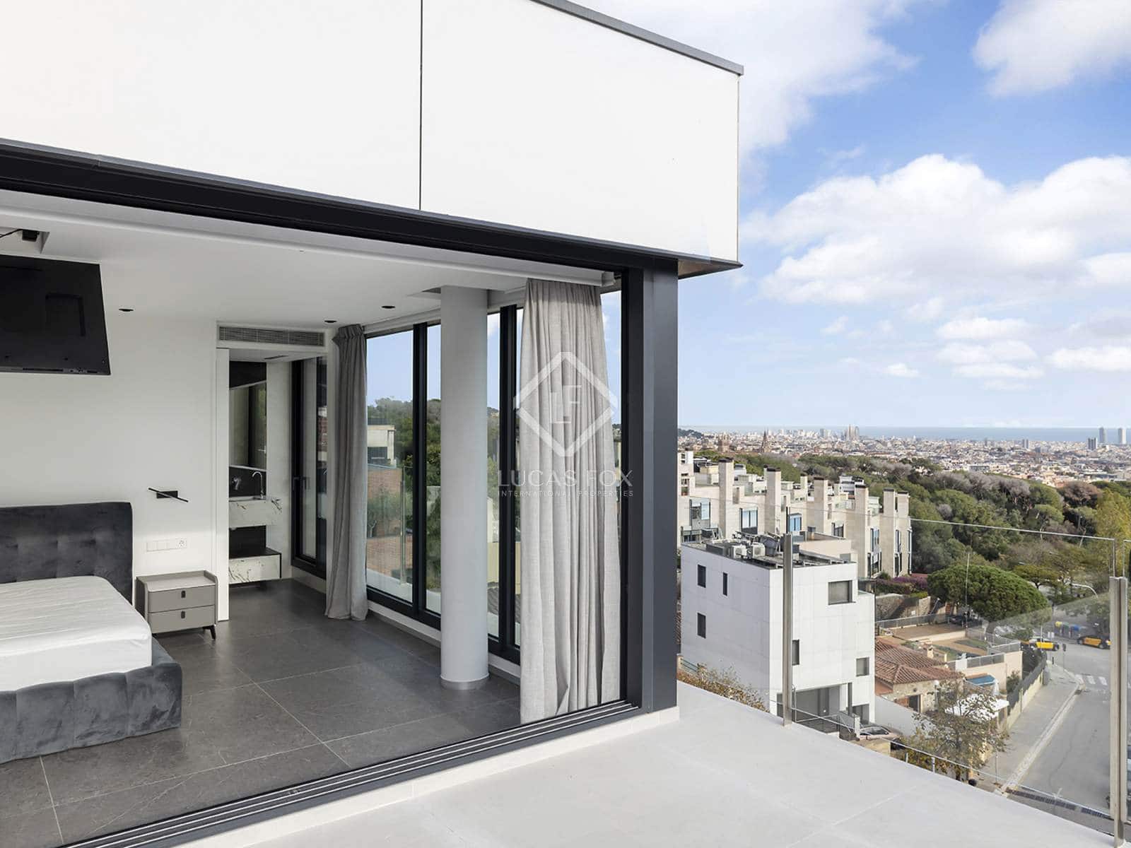 5 bedroom Villa for sale in Barcelona city with pool garage - € 5,900,000 (Ref: 8410759)