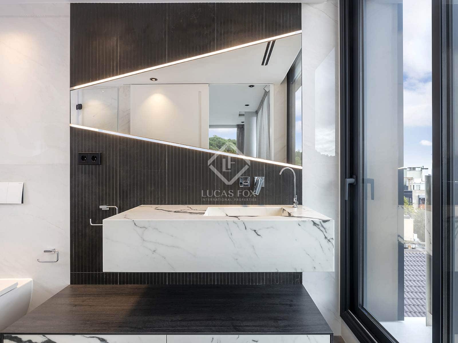 5 bedroom Villa for sale in Barcelona city with pool garage - € 5,900,000 (Ref: 8410759)