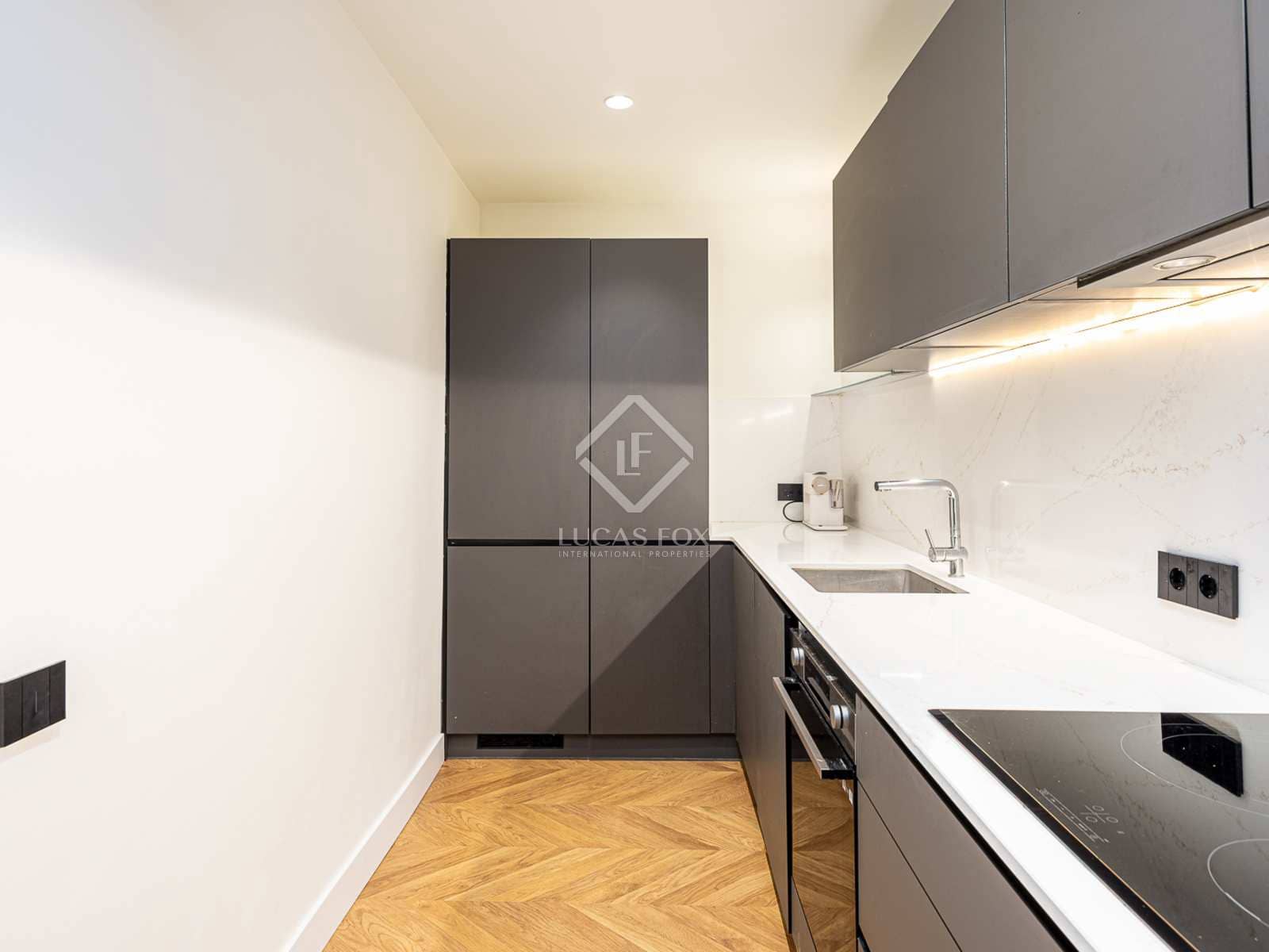 3 slaapkamer Appartement te koop in Barcelona stad - € 1.295.000 (Ref: 8410761)