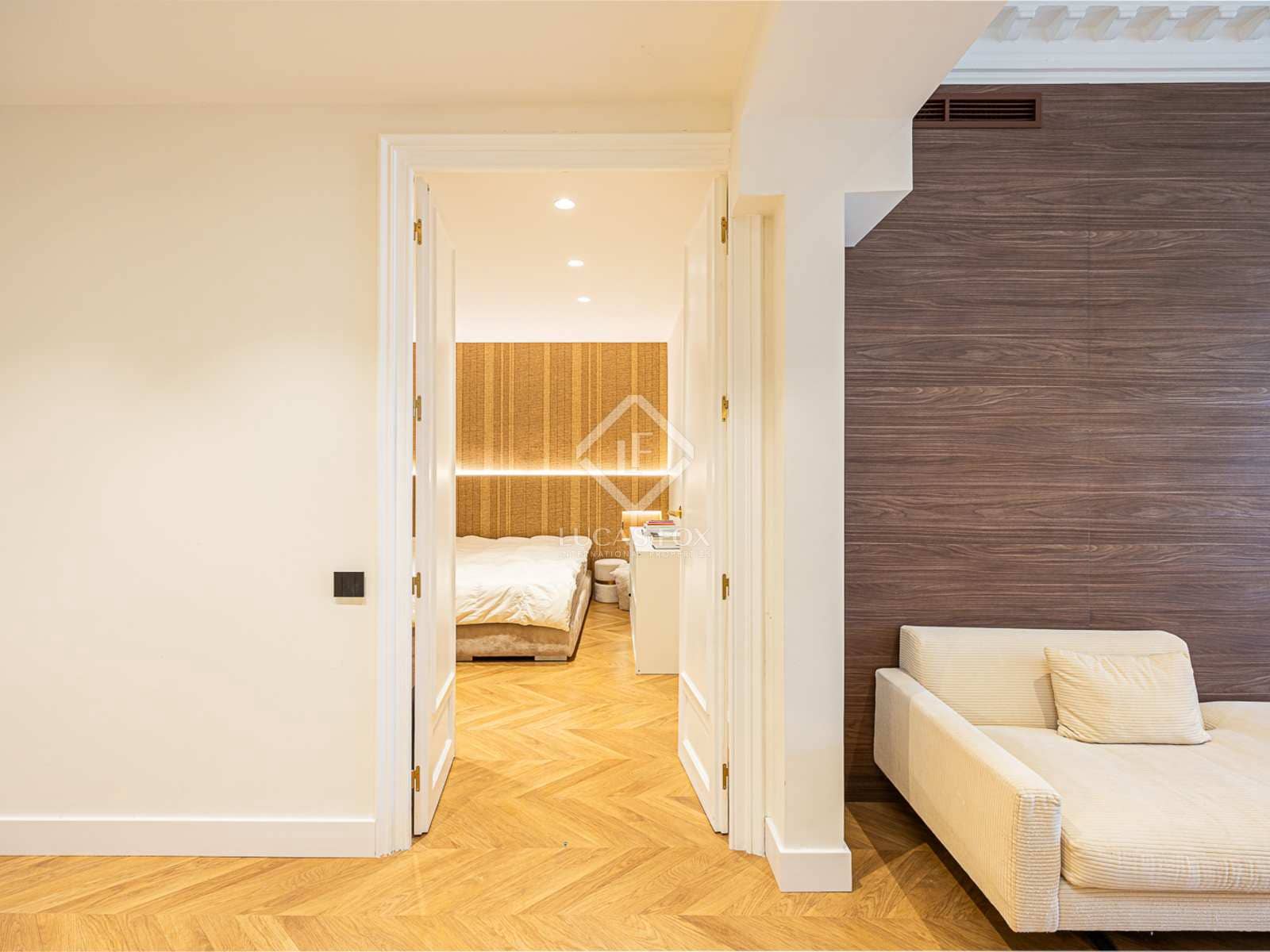 3 slaapkamer Appartement te koop in Barcelona stad - € 1.295.000 (Ref: 8410761)