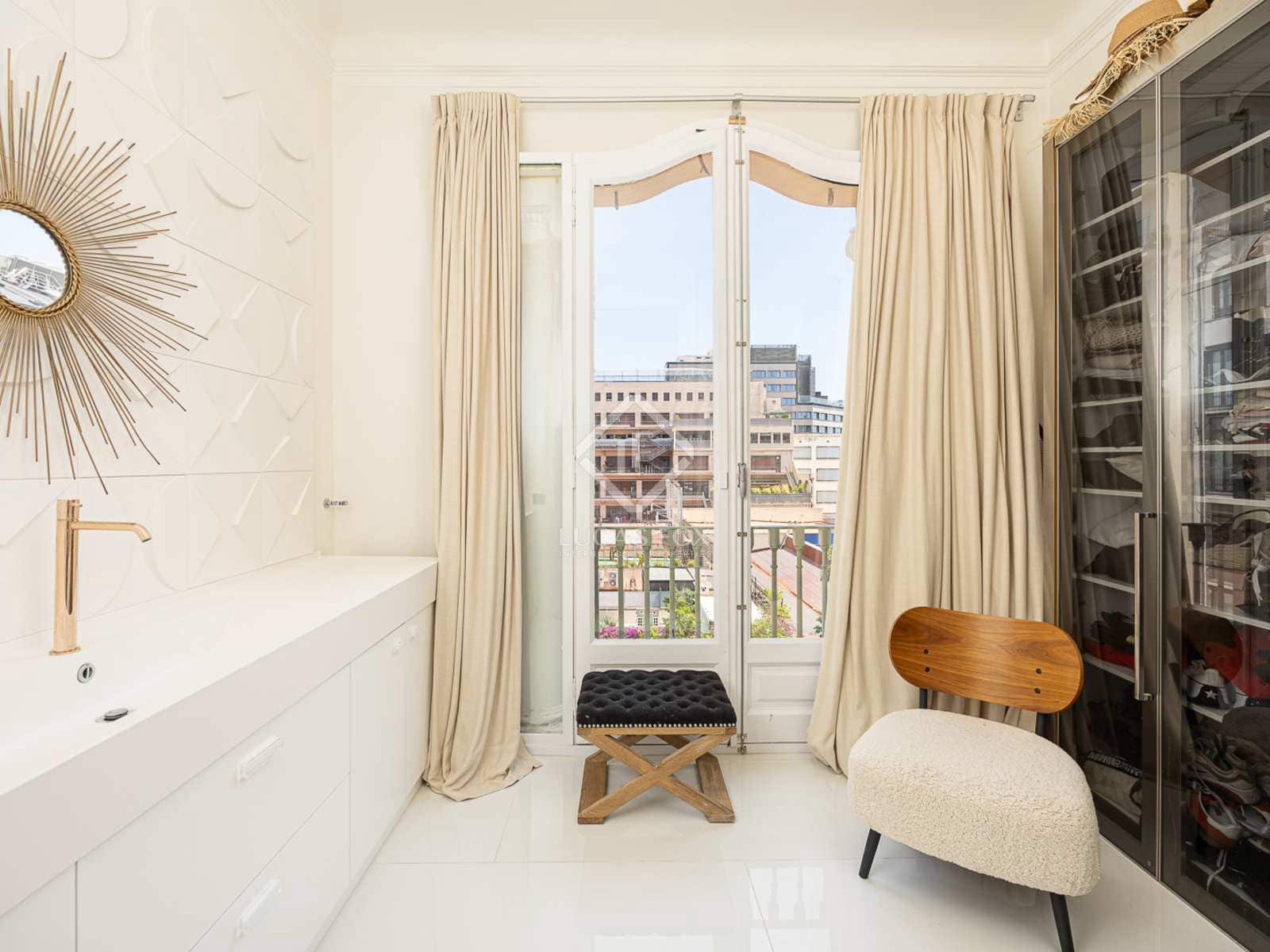 3 slaapkamer Appartement te koop in Barcelona stad - € 1.295.000 (Ref: 8410761)