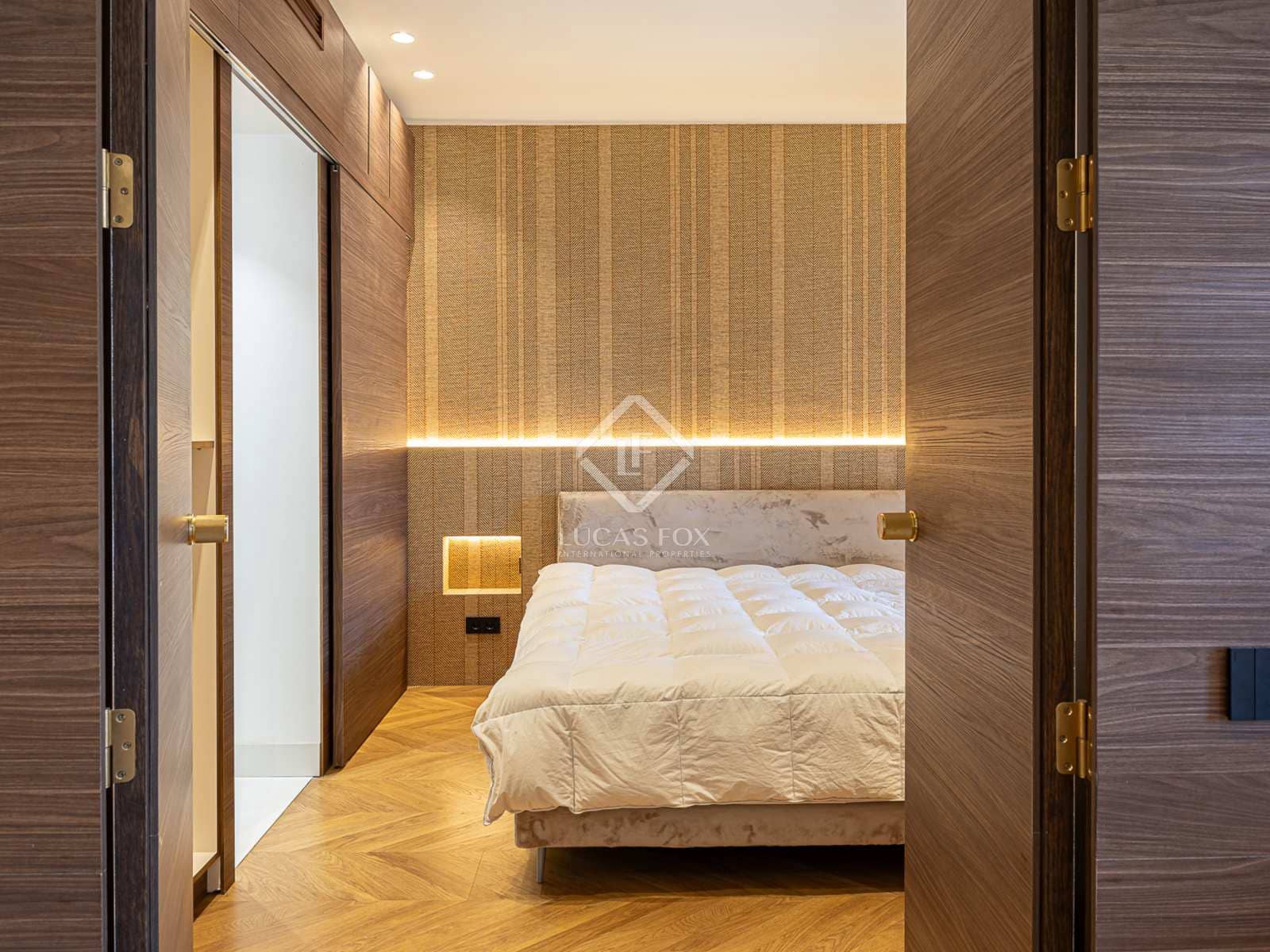 3 slaapkamer Appartement te koop in Barcelona stad - € 1.295.000 (Ref: 8410761)