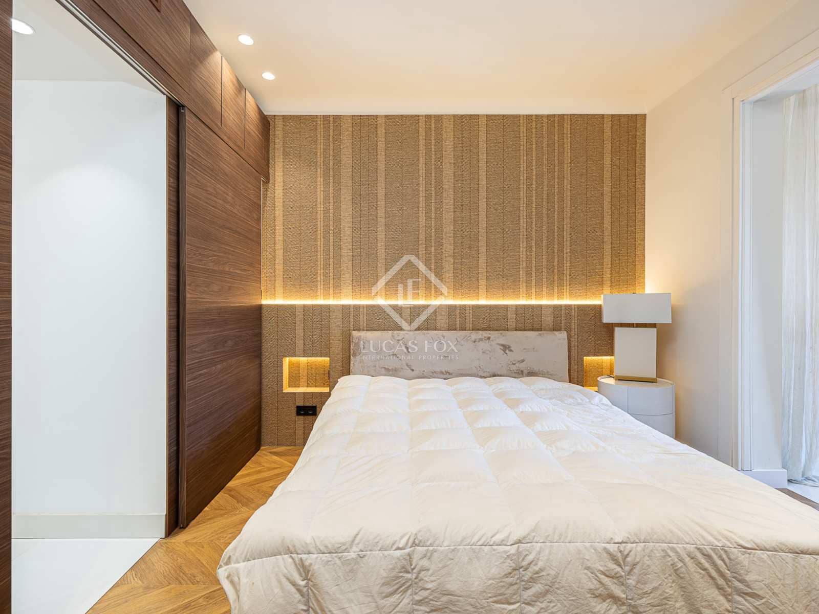 3 slaapkamer Appartement te koop in Barcelona stad - € 1.295.000 (Ref: 8410761)