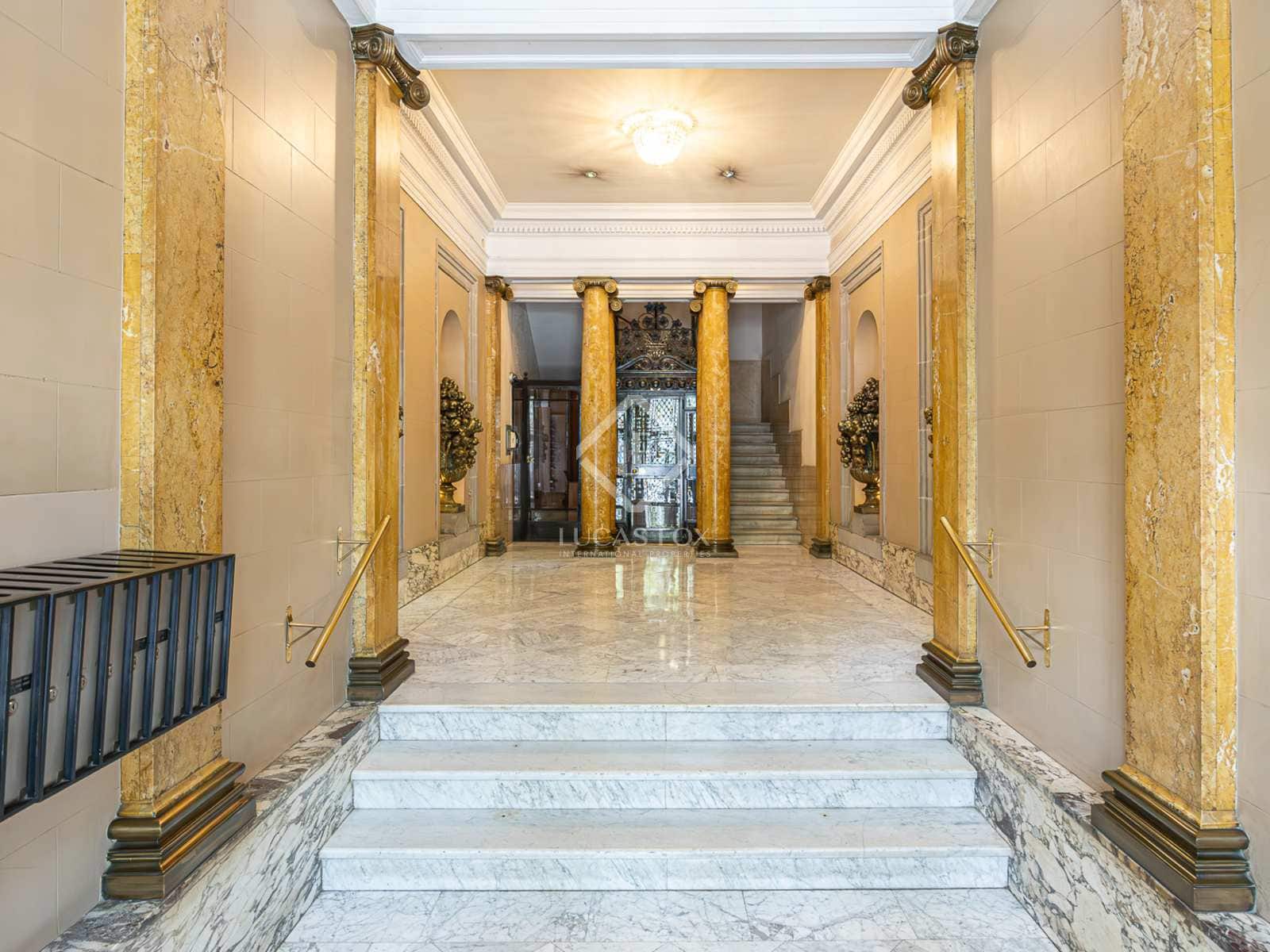 3 slaapkamer Appartement te koop in Barcelona stad - € 1.295.000 (Ref: 8410761)