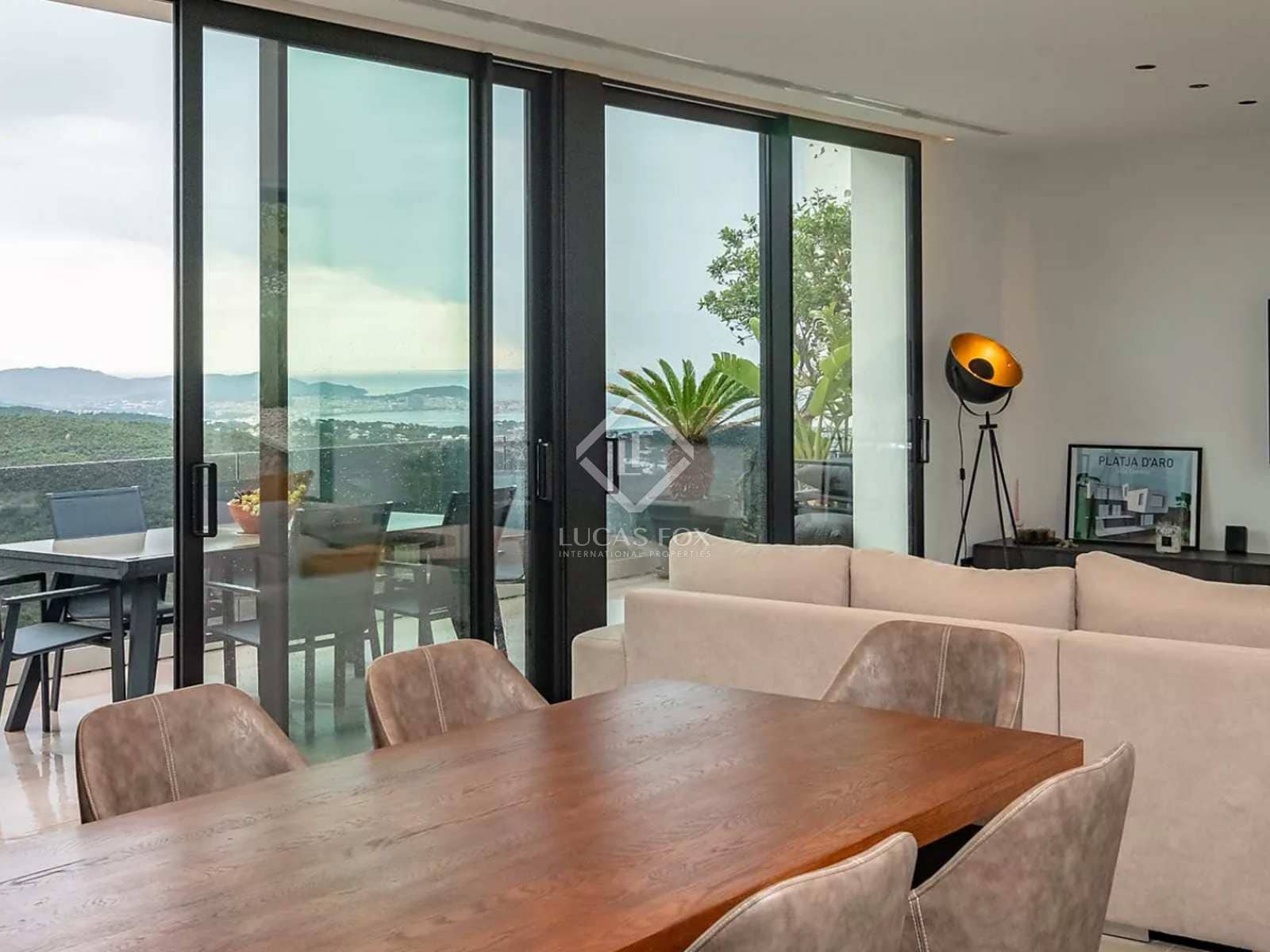 4 soveværelse Villa til salg i Platja d'Aro med swimmingpool garage - € 1.995.000 (Ref: 8416321)