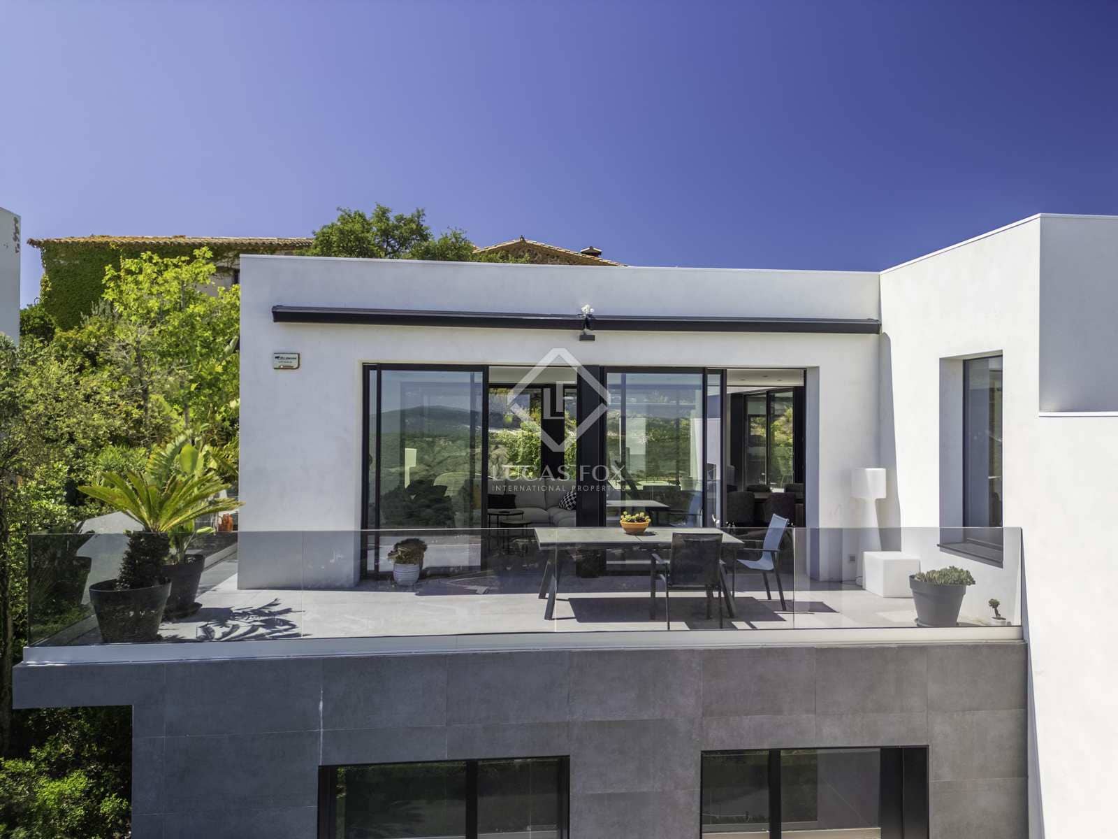 4 soveværelse Villa til salg i Platja d'Aro med swimmingpool garage - € 1.995.000 (Ref: 8416321)