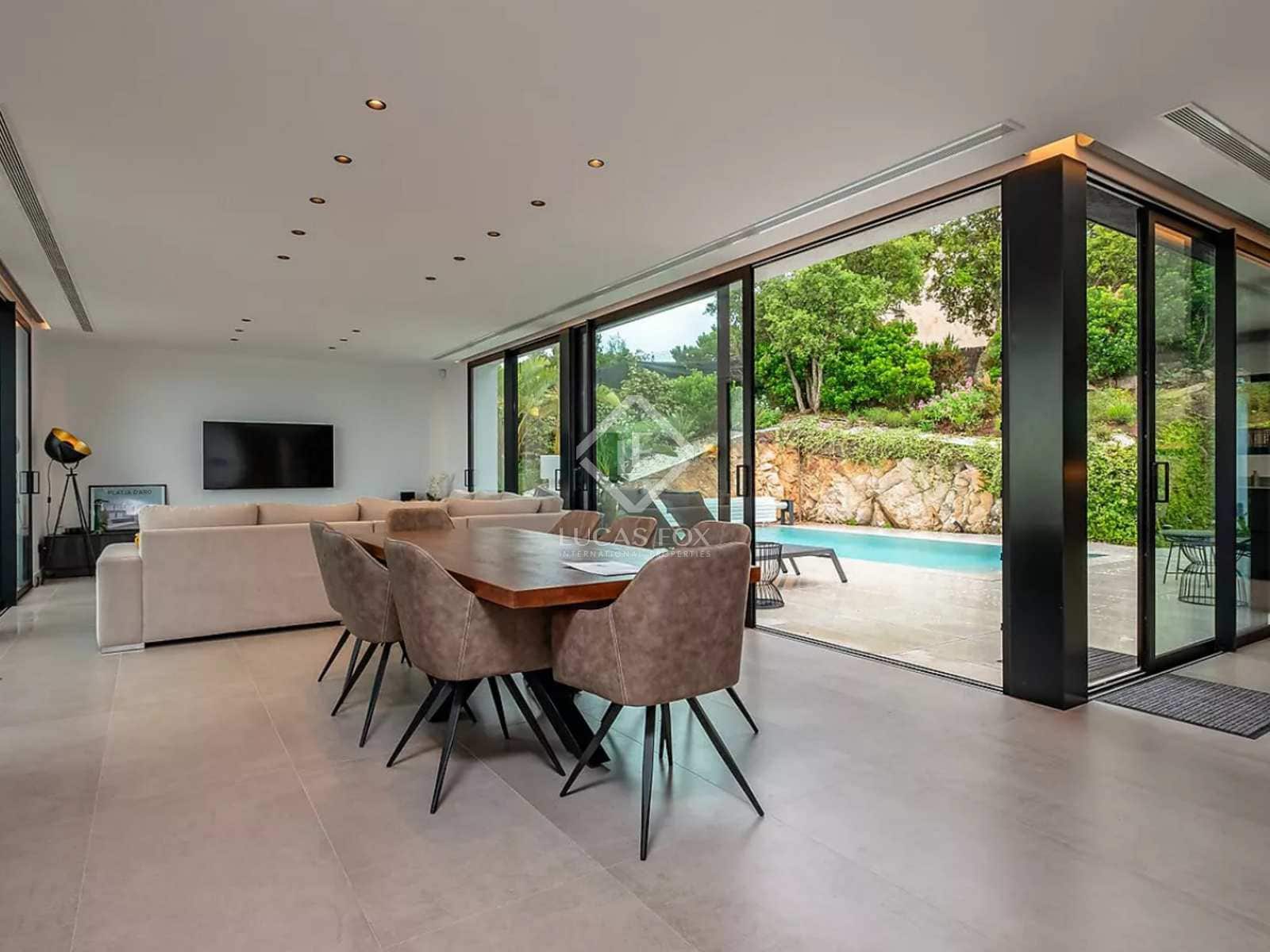 4 soveværelse Villa til salg i Platja d'Aro med swimmingpool garage - € 1.995.000 (Ref: 8416321)