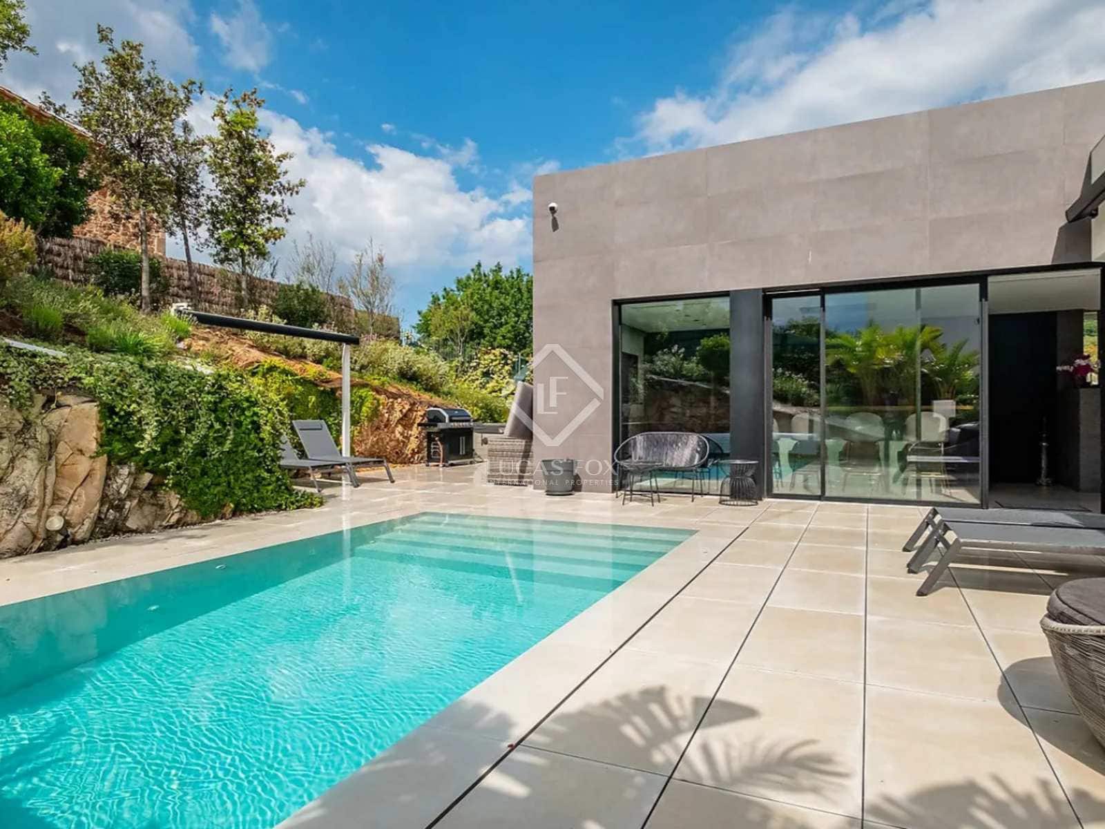 4 soveværelse Villa til salg i Platja d'Aro med swimmingpool garage - € 1.995.000 (Ref: 8416321)