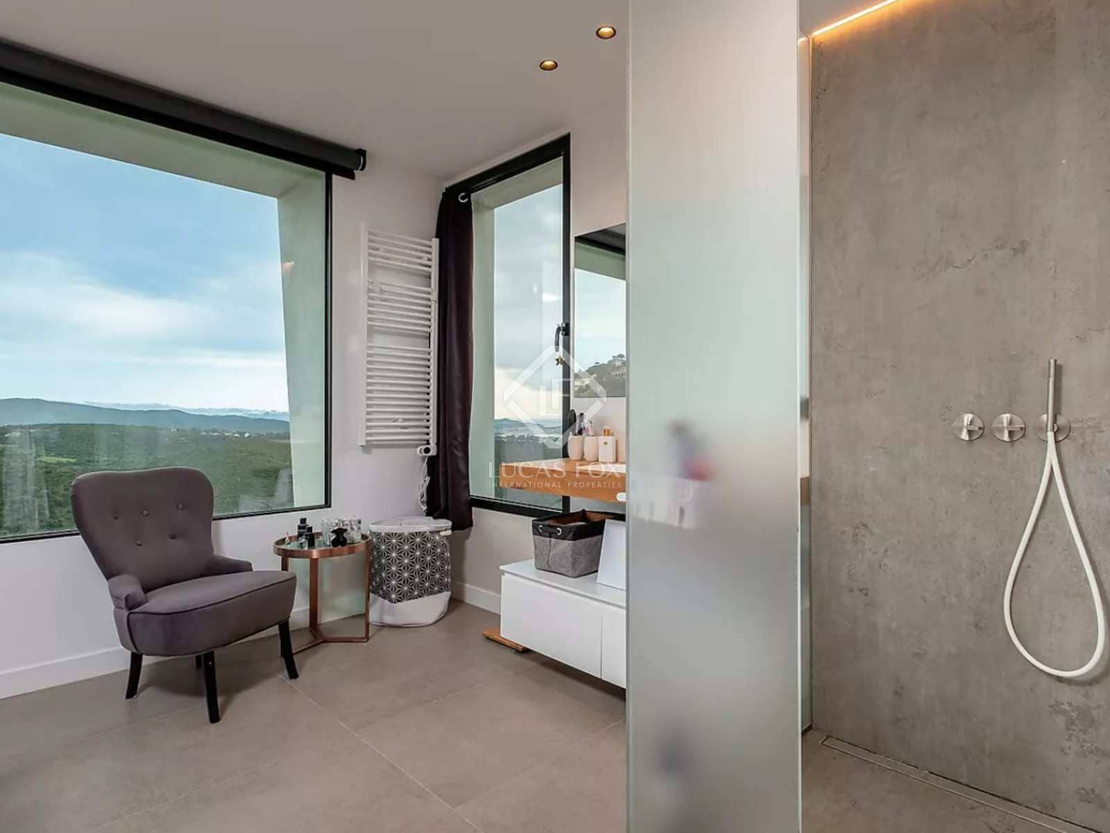 4 soveværelse Villa til salg i Platja d'Aro med swimmingpool garage - € 1.995.000 (Ref: 8416321)