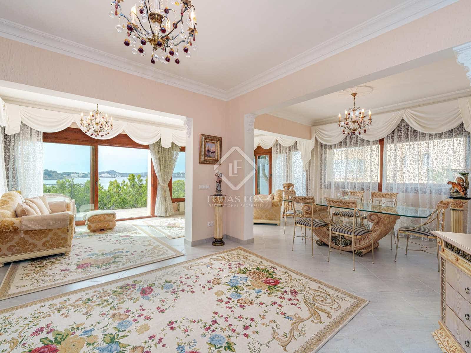 6 soveværelse Villa til salg i Cala Fornells med garage - € 10.700.000 (Ref: 8416901)