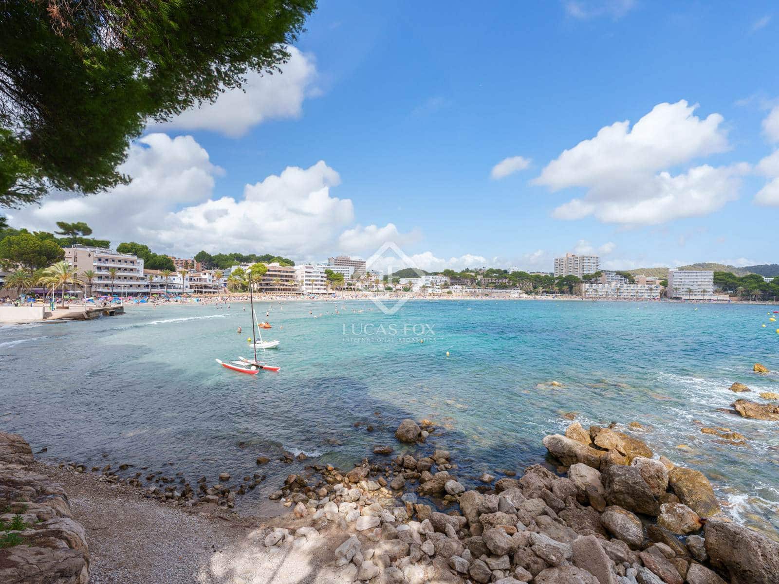 6 soveværelse Villa til salg i Cala Fornells med garage - € 10.700.000 (Ref: 8416901)