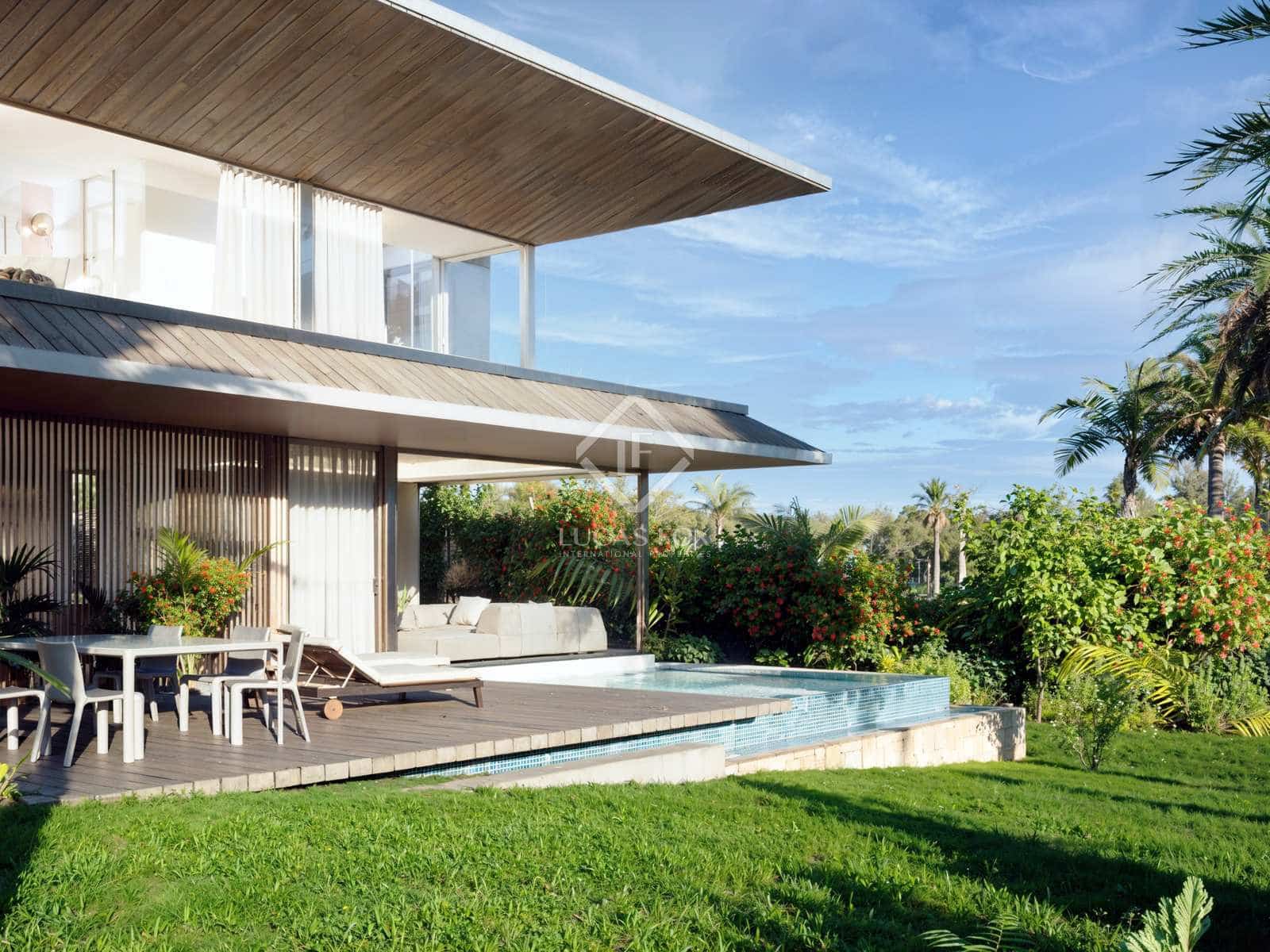 3 chambre Villa/Maison à vendre à Estepona avec piscine garage - 1 520 000 € (Ref: 8418220)