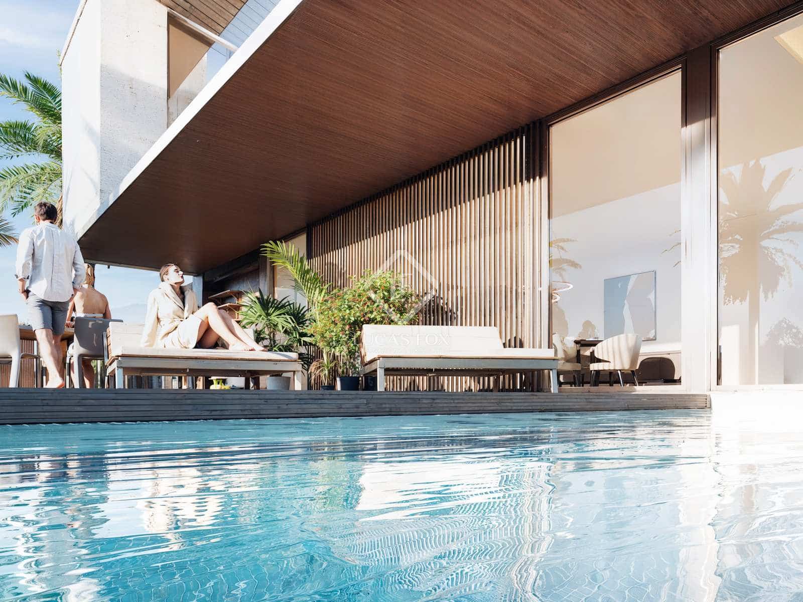 3 chambre Villa/Maison à vendre à Estepona avec piscine garage - 1 520 000 € (Ref: 8418220)