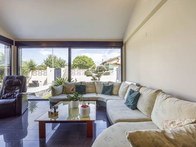 5 Zimmer Villa zu verkaufen in Picassent mit Pool Garage - 535.000 € (Ref: 8418331)