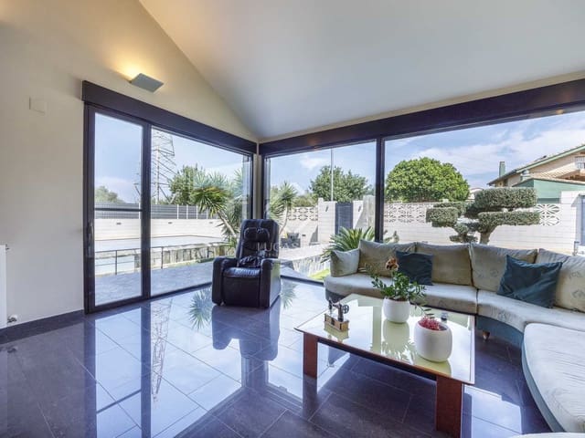 5 Zimmer Villa zu verkaufen in Picassent mit Pool Garage - 535.000 € (Ref: 8418331)