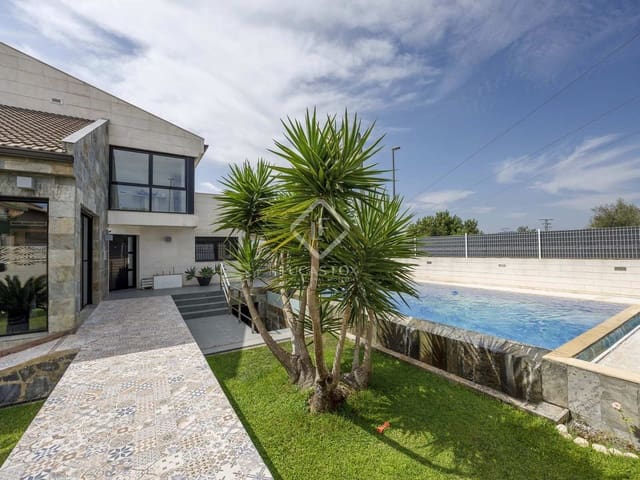 5 Zimmer Villa zu verkaufen in Picassent mit Pool Garage - 535.000 € (Ref: 8418331)