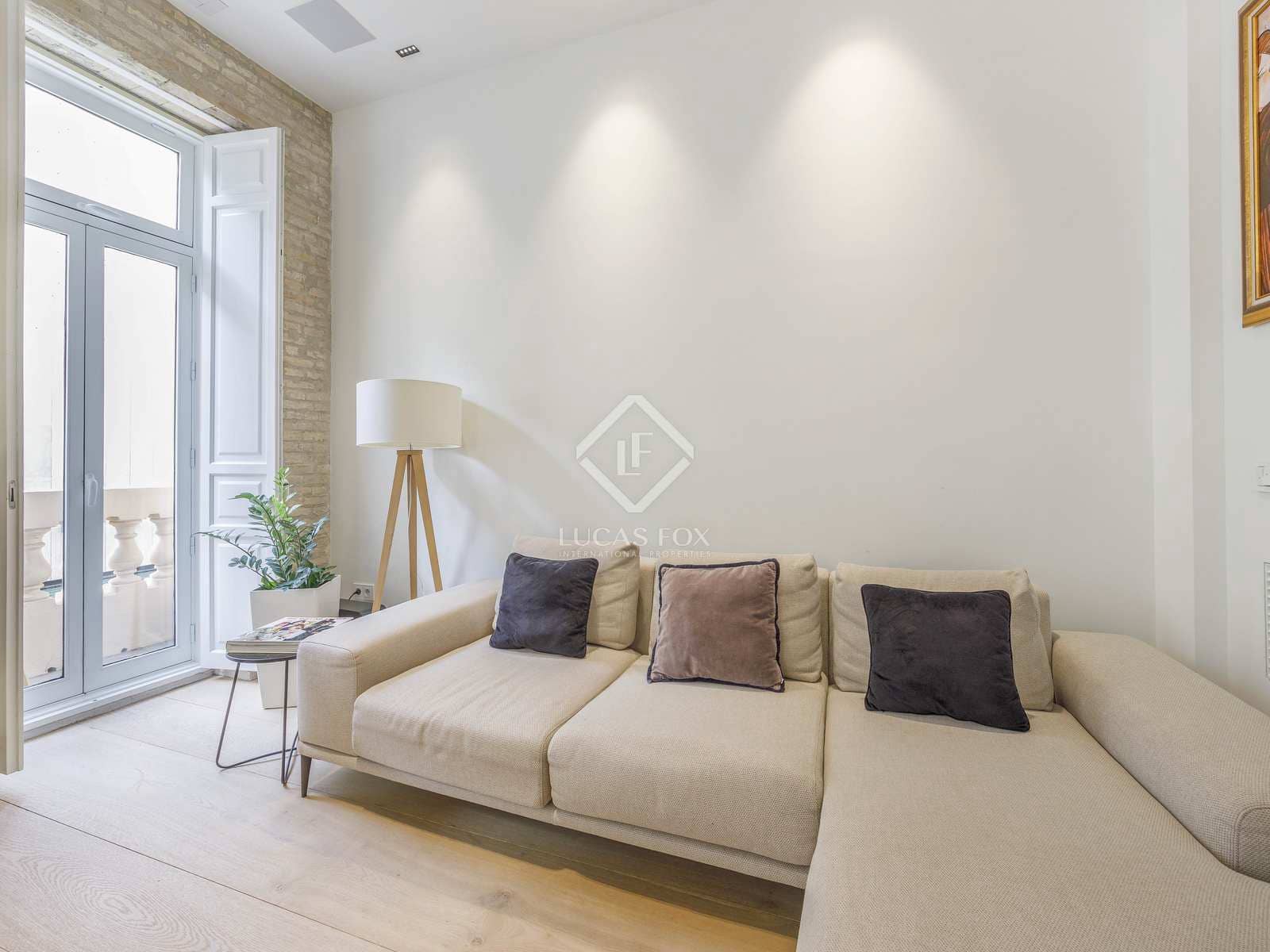4 quarto Apartamento para arrendar em Valencia cidade - 5 000 € (Ref: 8420666)