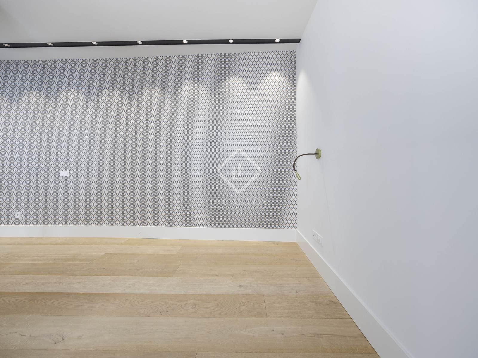 4 quarto Apartamento para arrendar em Valencia cidade - 5 000 € (Ref: 8420666)